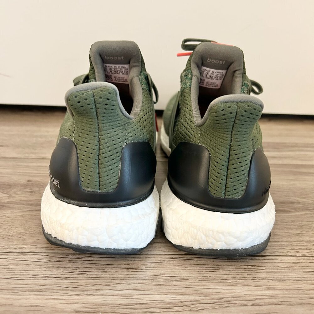 Adidas Men's Ultra Boost 1.0 Sneakers in Base Olive Green Size 8.5 LIKE NEW - Picture 8 of 12